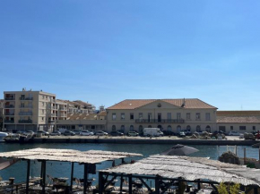 L'Appartement sur quai - en face de la Criée